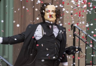 This faux Edgar Allen Poe has a secret weapon and it's a shocker.  (FOX)
