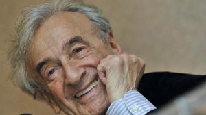 ELIE WIESEL (1928-2016). Photo: Bela Szandelszky/AP.
