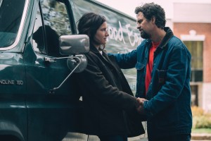 Former married couple, Dessa Constantine (Kathryn Hahn) and Dominick Birdsey (Mark Ruffalo), reestablish ties in I KNOW THIS MUCH IS TRUE. Photo: Atsushi Nishijima for HBO. 