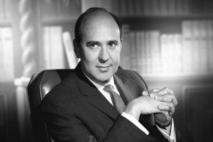 CARL REINER (1922-2020), circa 1962. Photo courtesy CBS via Getty Images.