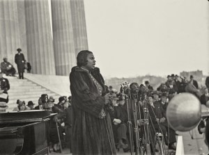 Internationally renowned African-American contralto MARIAN ANDERSON (1897-1993) sang to an audience of 75,000 from the steps of the Lincoln Memorial in Washington, D.C., on Easter Sunday 1939. Photo courtesy World History Archive/Alamy Stock Photo.